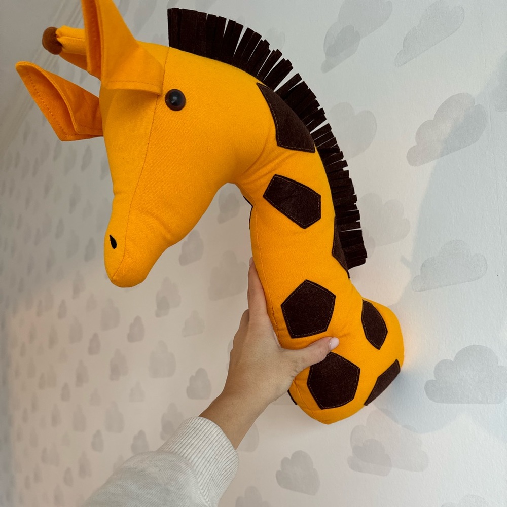 Giraffe 🦒 Animal Head Decor for Baby Nursery!